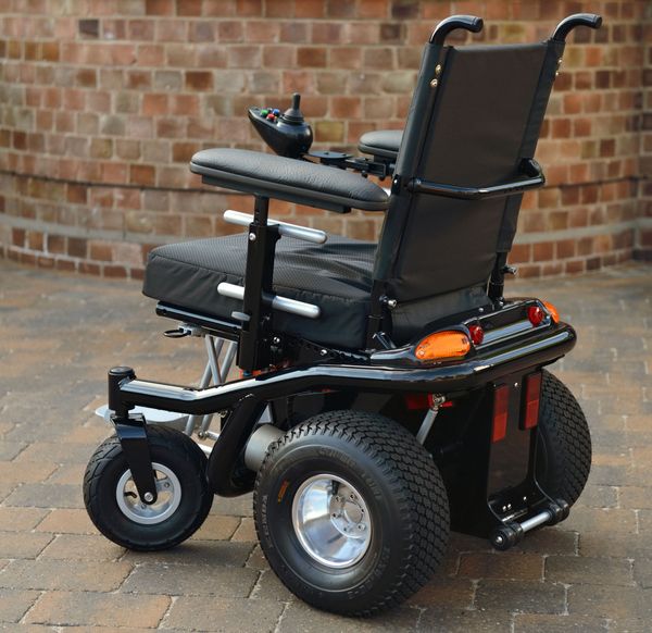 Замена акб в инвалидной коляске и подъемнике платформе